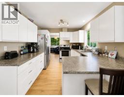 1304 Kearton Road, Gibsons, BC V0N1V4 Photo 11