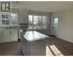 1714 Torbay Road thumbnail 38