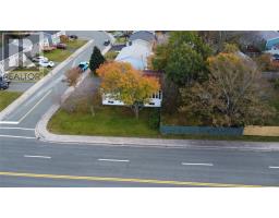 1 Bartlett Place thumbnail 4