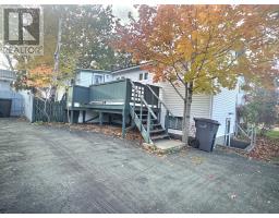 1 Bartlett Place thumbnail 5