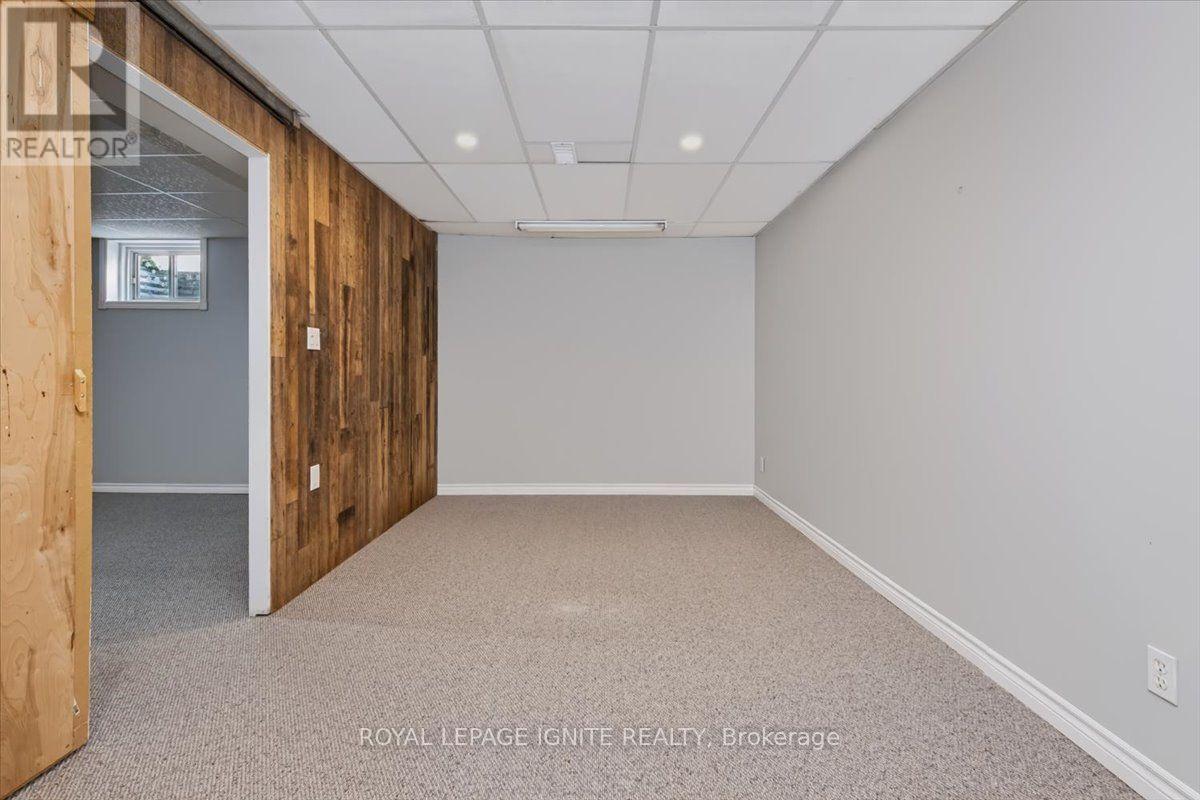 542 Grove Street, Barrie photo 13