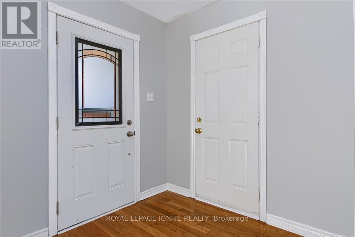 542 Grove Street, Barrie photo 2