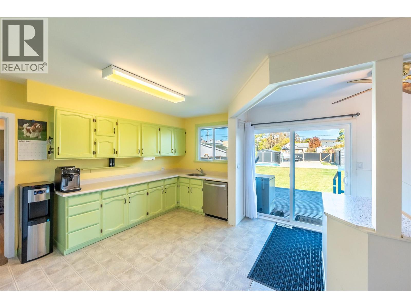 215 Windsor Avenue, Penticton