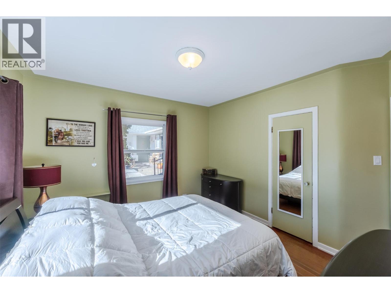 215 Windsor Avenue, Penticton