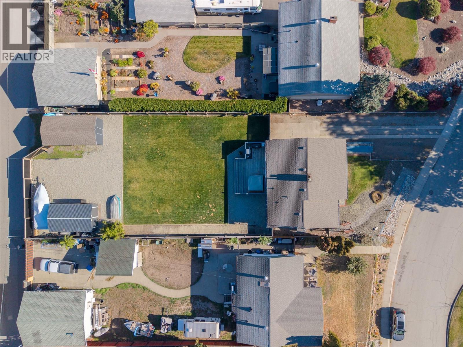 215 Windsor Avenue, Penticton