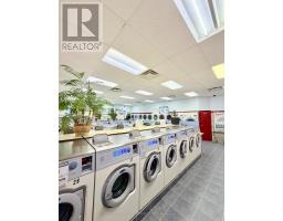 306 Kerr Street, Oakville, ON L6K3B5 Photo 13