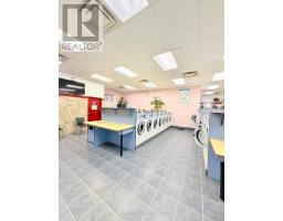 306 Kerr Street, Oakville, ON L6K3B5 Photo 8