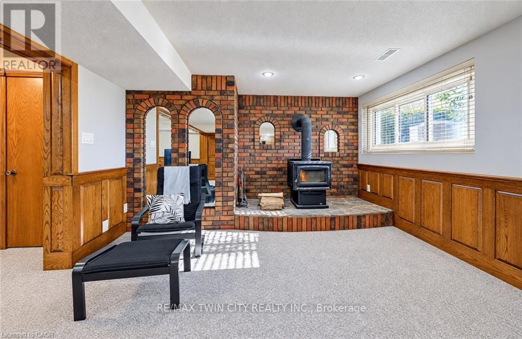 499 EAST RIVER Road, Brant, ON photo 35