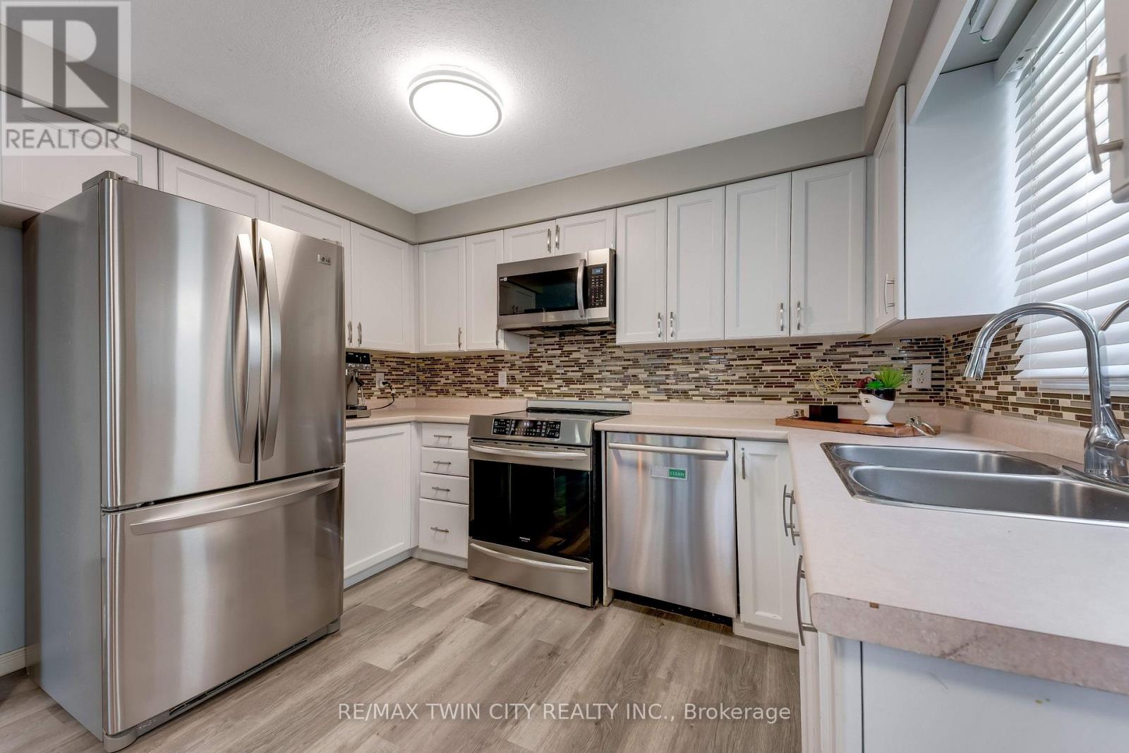 130 Cotton Grass Street, Kitchener, ON photo 12