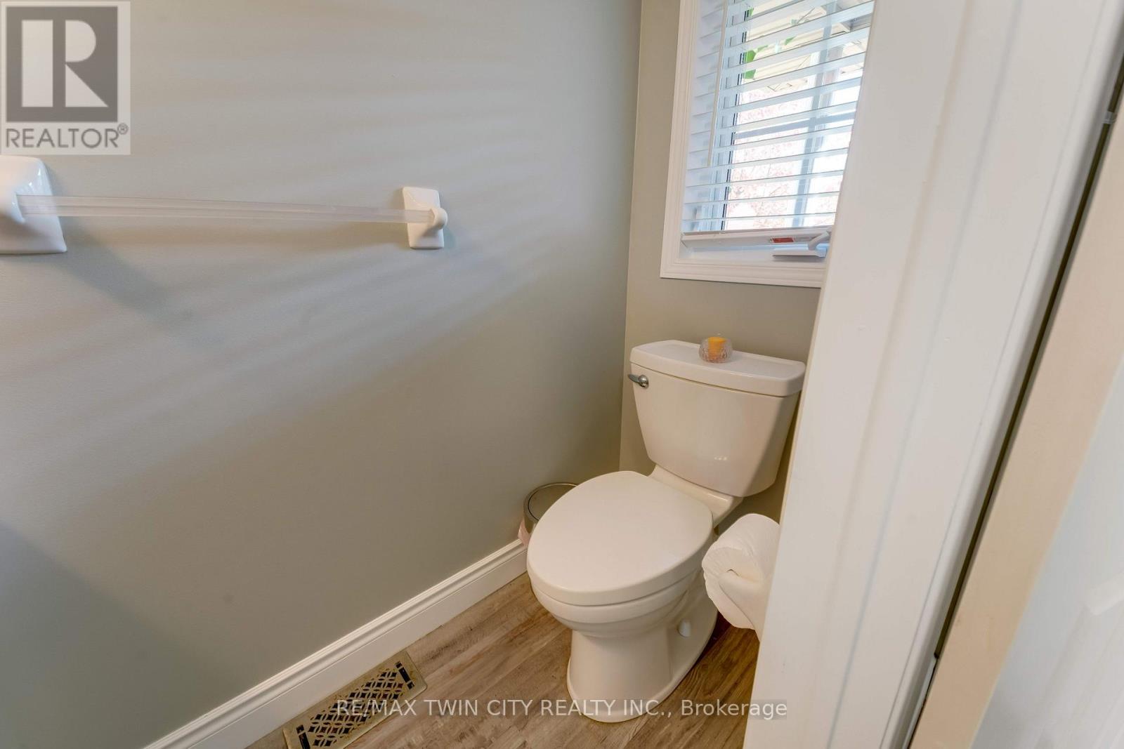 130 Cotton Grass Street, Kitchener, ON photo 16