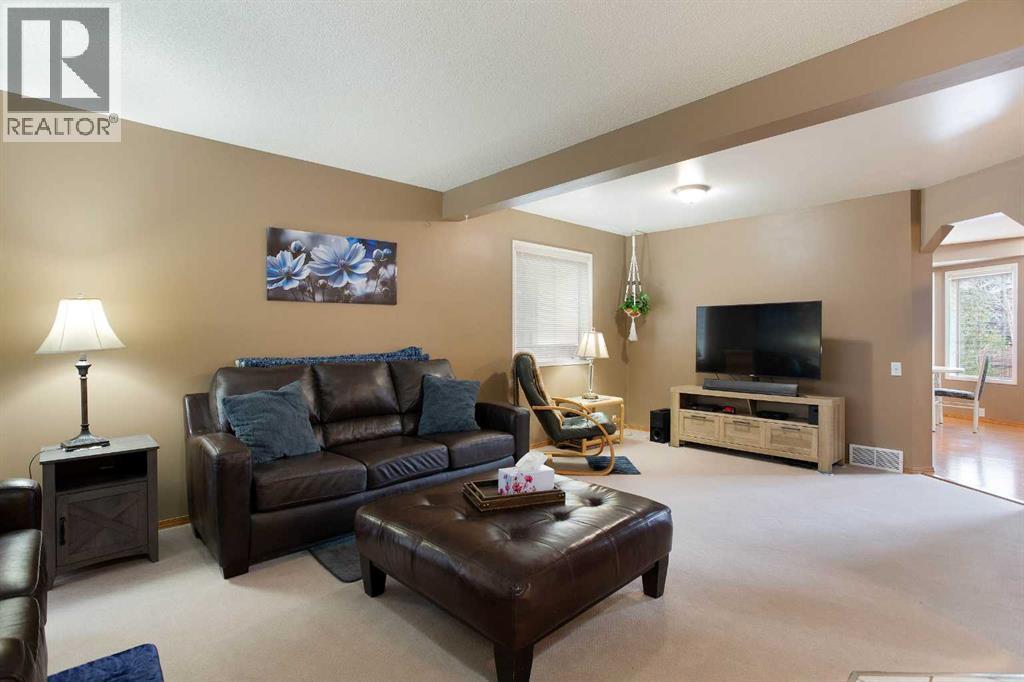 124 Del Ray Close NE