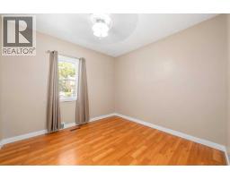 227 4 Street Sw, Medicine Hat, AB T1A4E4 Photo 15