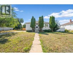 227 4 Street Sw, Medicine Hat, AB T1A4E4 Photo 21