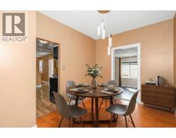 Family room - 227 4 Street Sw, Medicine Hat, AB T1A4E4 Photo 7