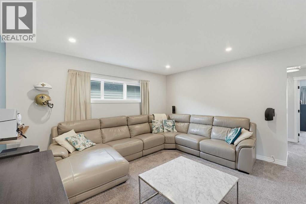 721 Midtown Drive SW, Airdrie — photo 16