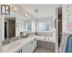 721 Midtown Drive Sw, Airdrie, AB T4B4K5 Photo 19