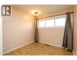 739 23 Street N, Lethbridge, AB T1H3S8 Photo 21
