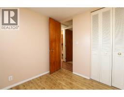 739 23 Street N, Lethbridge, AB T1H3S8 Photo 22