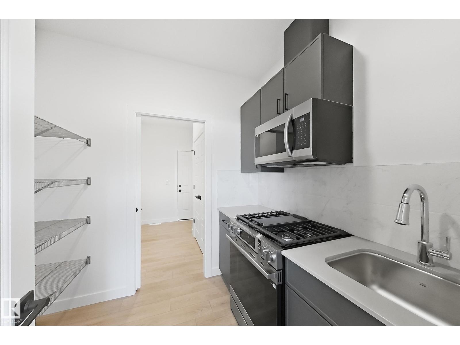 908 17 ave NW, Edmonton — photo 21
