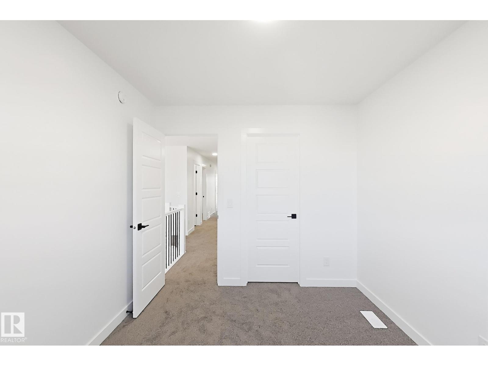 908 17 ave NW, Edmonton — photo 32