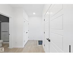 908 17 Ave Nw, Edmonton, AB T6T2X8 Photo 17