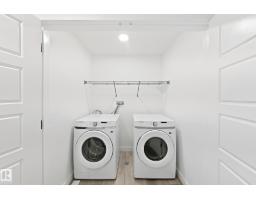 904 17 Ave Nw, Edmonton, AB T6T2X8 Photo 35