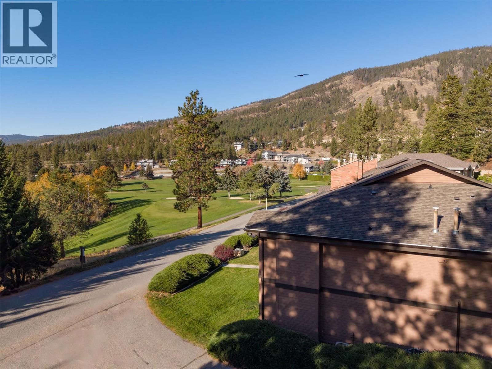  2218 Golf Course Drive, West Kelowna