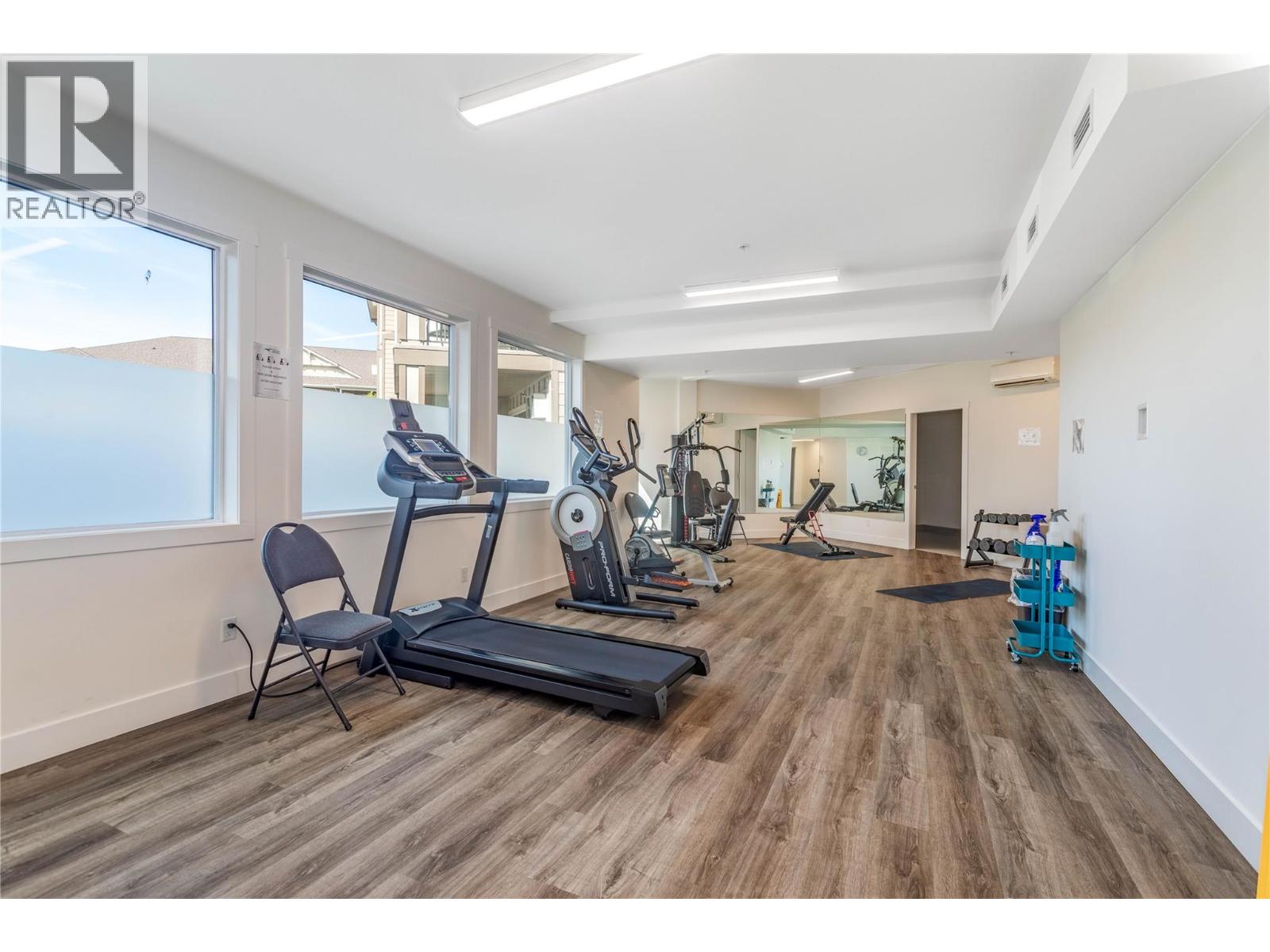 204 3090 Burtch Road, Kelowna