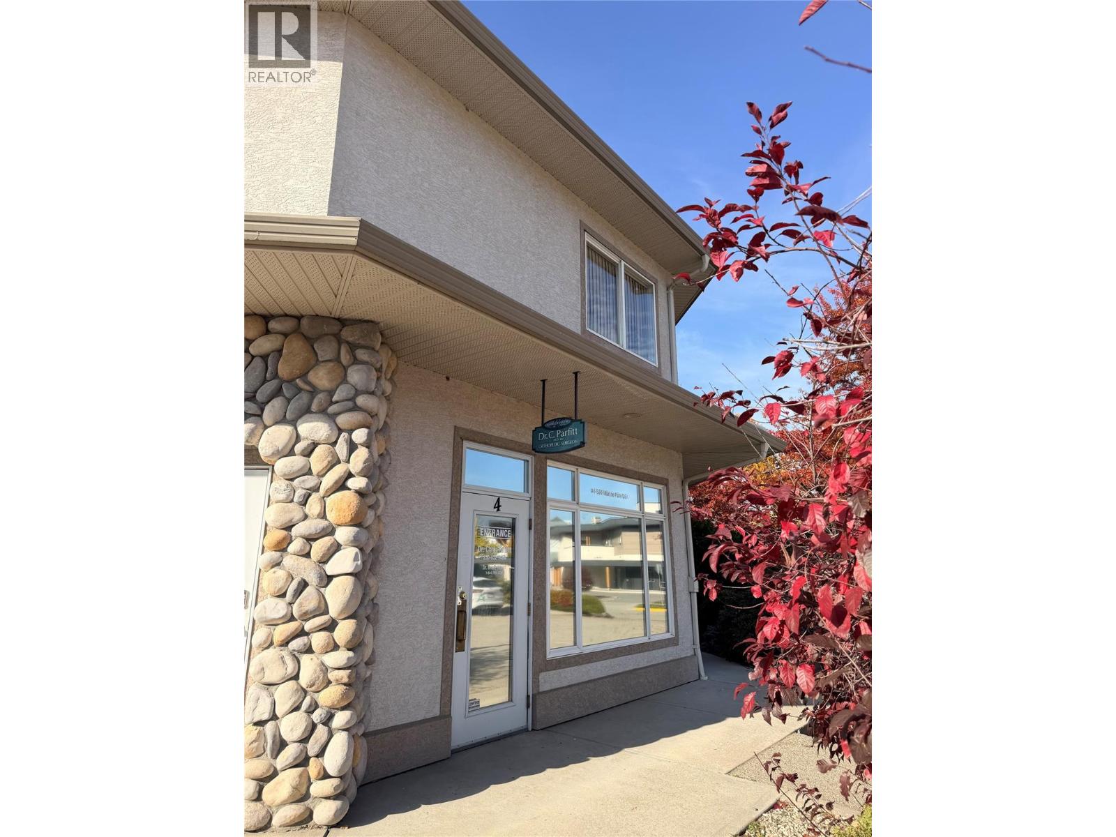 4 680 Marine Park Drive, Salmon Arm - Image 1