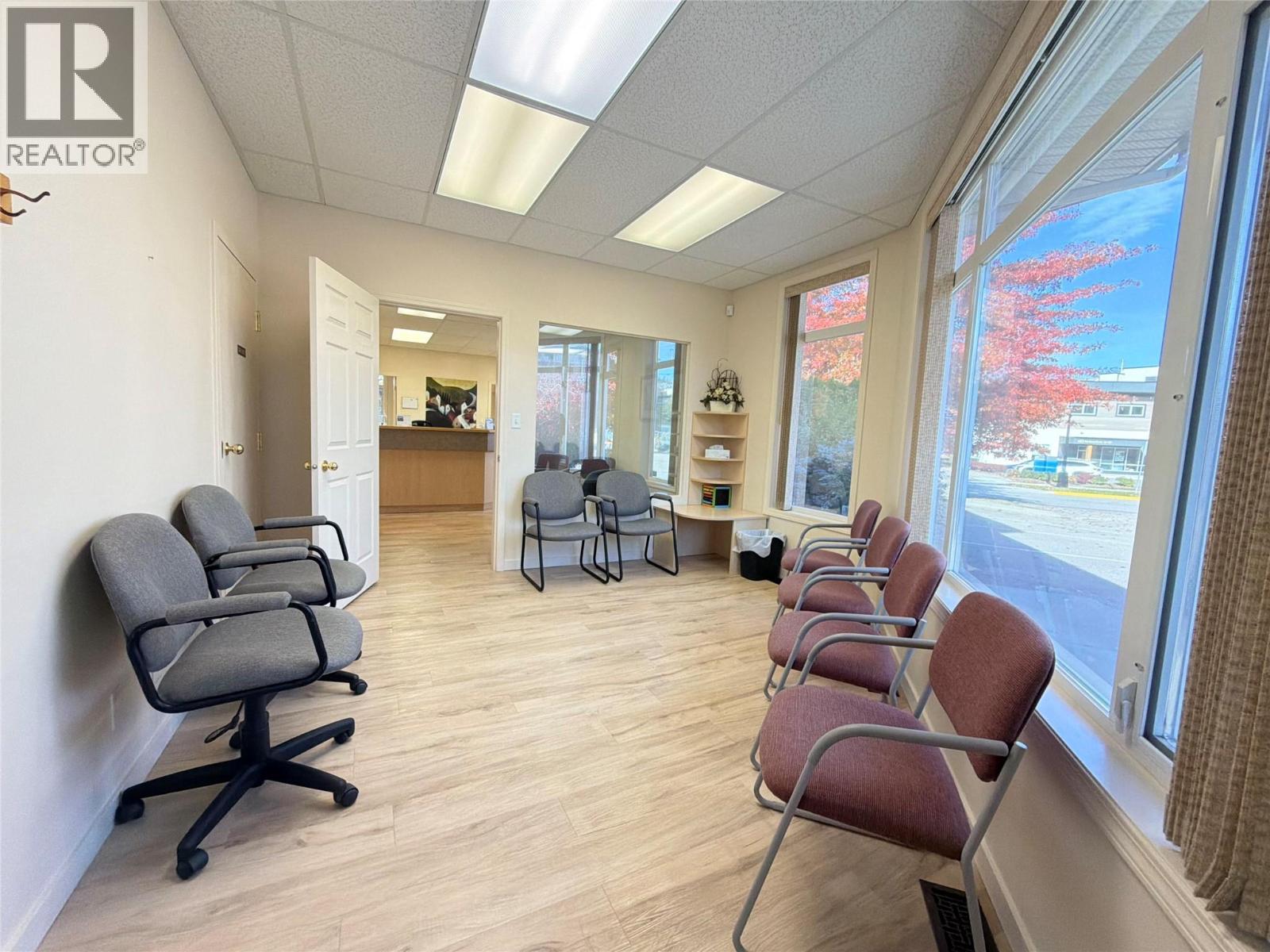 4 680 Marine Park Drive, Salmon Arm - Image 1