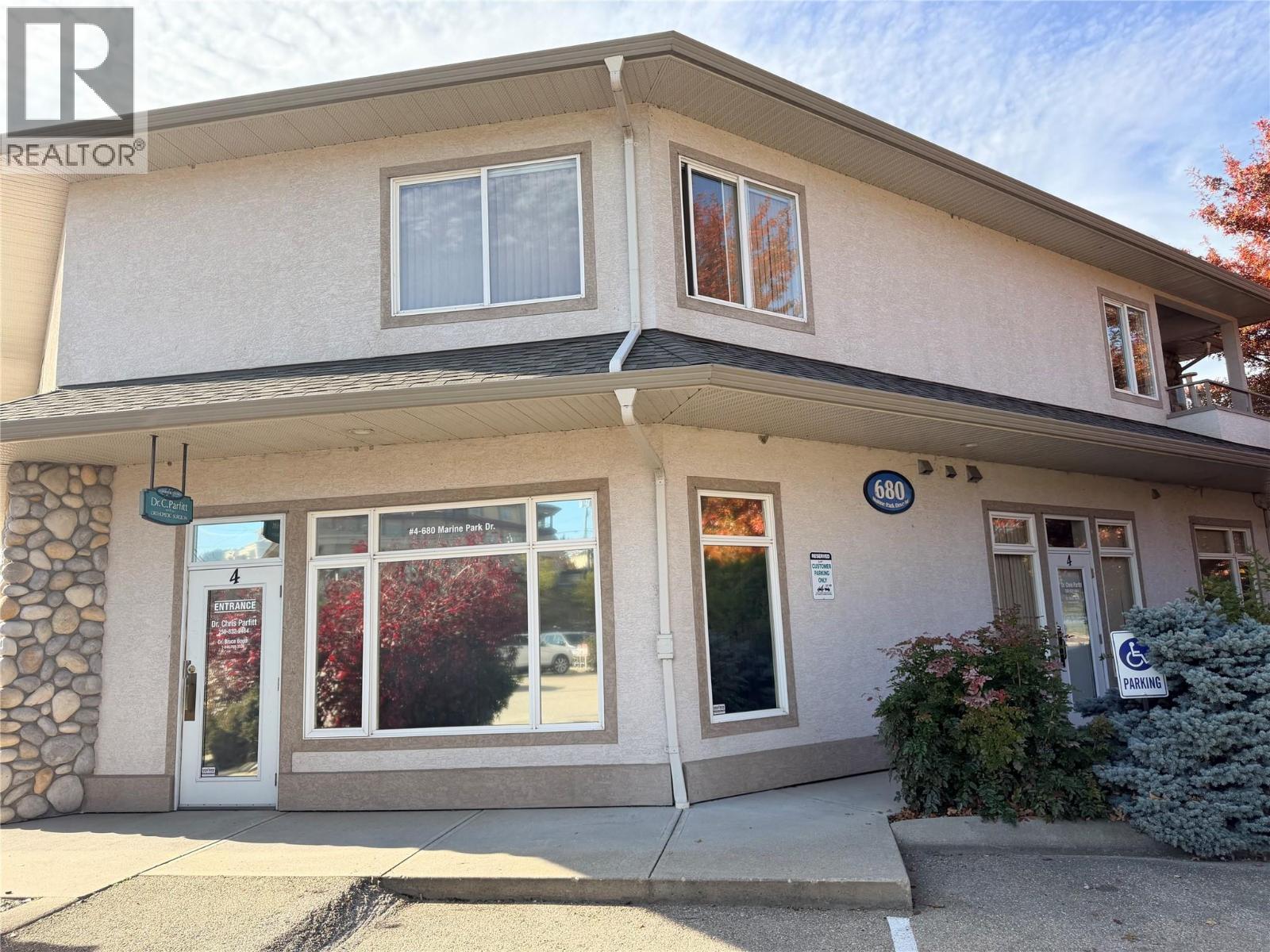 4 680 Marine Park Drive, Salmon Arm - Image 1