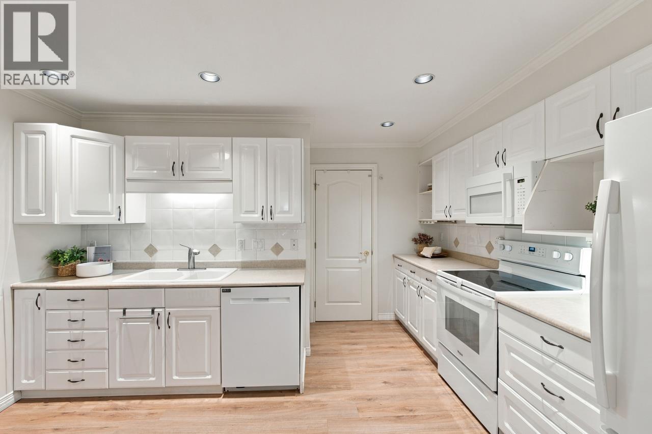 104 1281 Parkgate Avenue, North Vancouver — photo 10