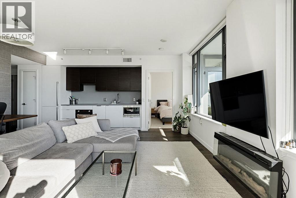 703 1688 Pullman Porter Street, Vancouver — photo 7