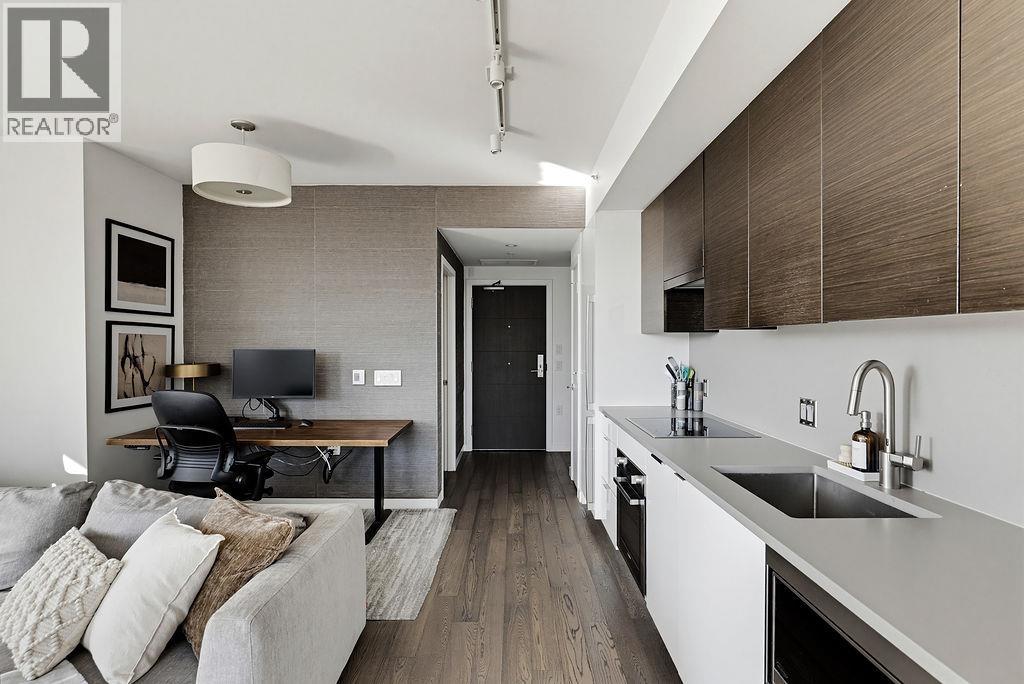 703 1688 Pullman Porter Street, Vancouver — photo 5