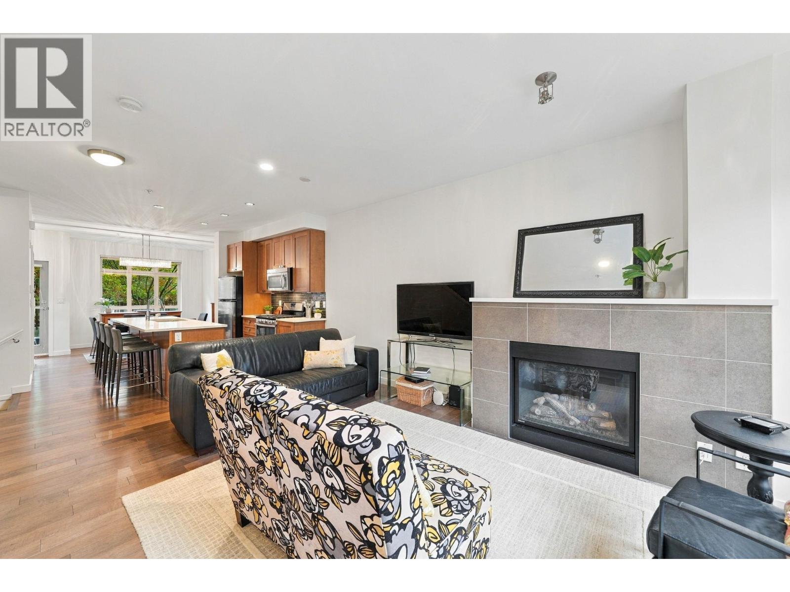 3332 Mt Seymour Parkway, North Vancouver — photo 2