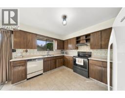 4052 Price Street, Burnaby, BC V5G2L6 Photo 9