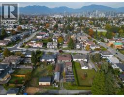 4052 Price Street, Burnaby, BC V5G2L6 Photo 21