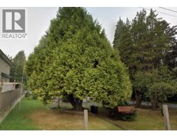 4910 Willingdon Avenue, Burnaby, BC V5G3H8 Photo 8