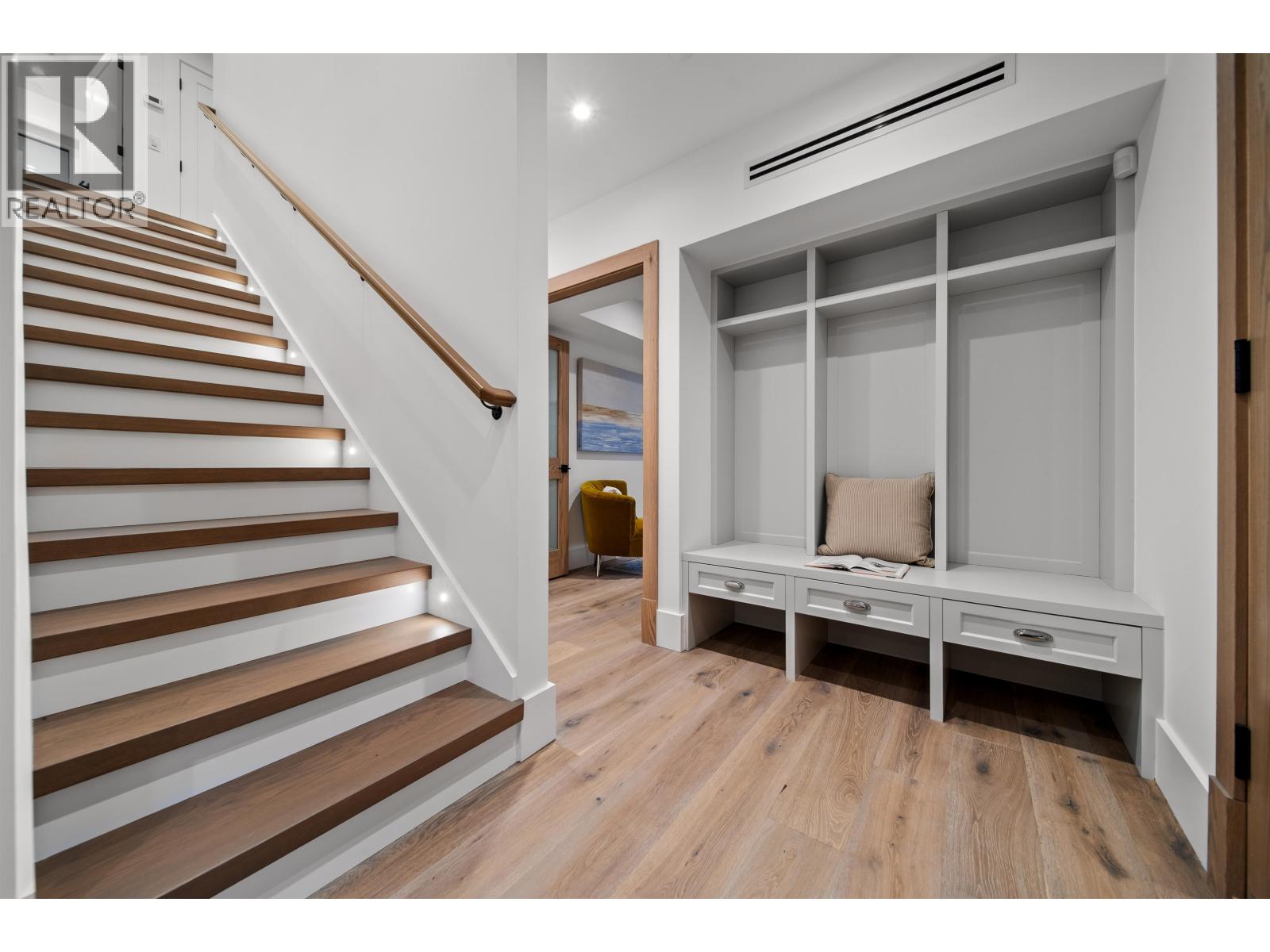 5595 Mackenzie Street, Vancouver — photo 12