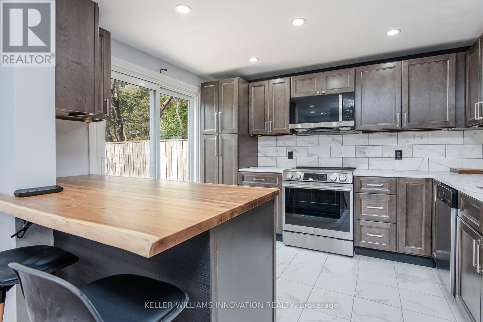530 Parkview Crescent, Cambridge, ON photo 3