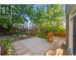 1049 Timberland Crescent, Oshawa, ON L1K2L9 Photo 18