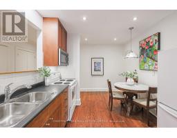111 - 480 Oriole Parkway, Toronto, ON M5P2H8 Photo 18