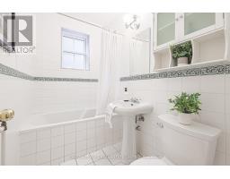 111 - 480 Oriole Parkway, Toronto, ON M5P2H8 Photo 25