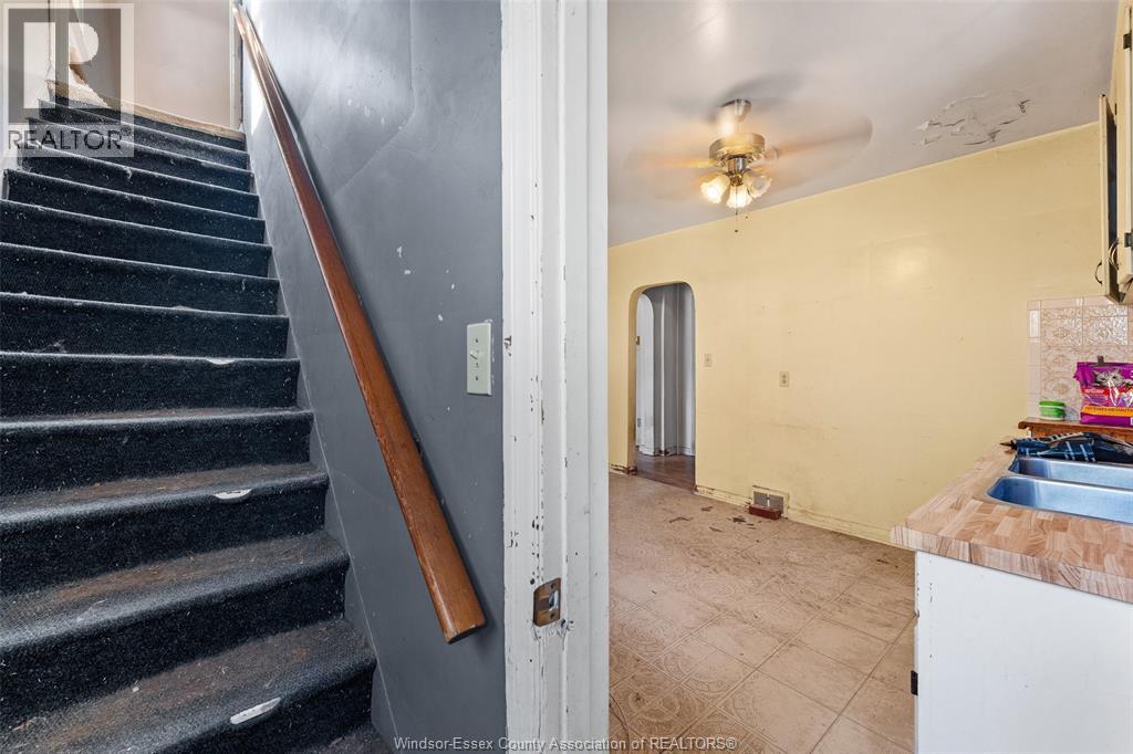 1598 Randolph AVENUE, Windsor — photo 12