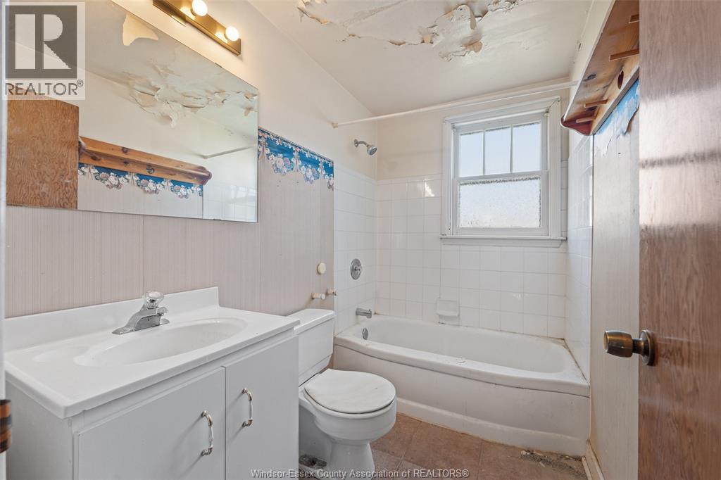 1598 Randolph AVENUE - 24
