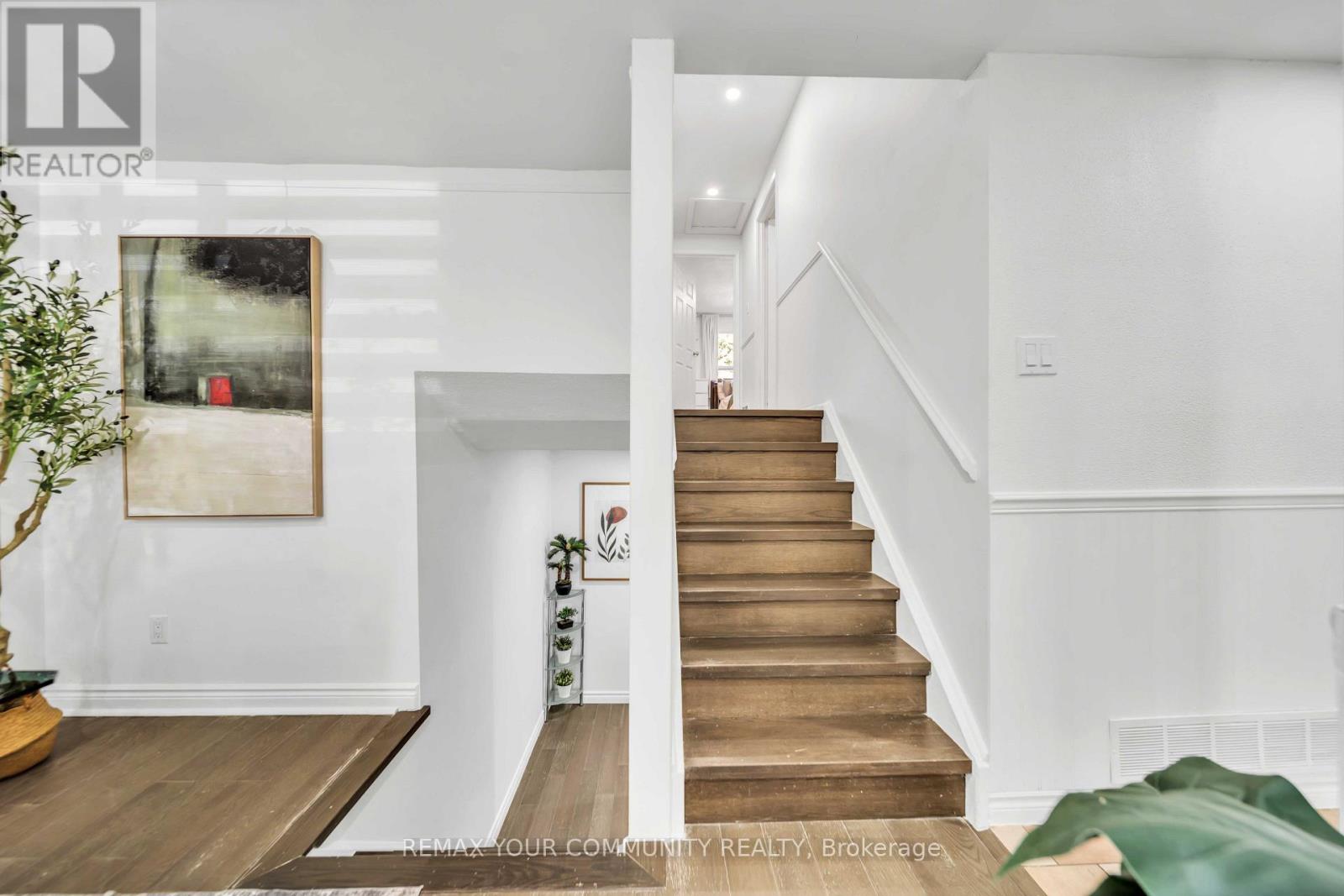 156 Quantrell Trail, Toronto, ON photo 19