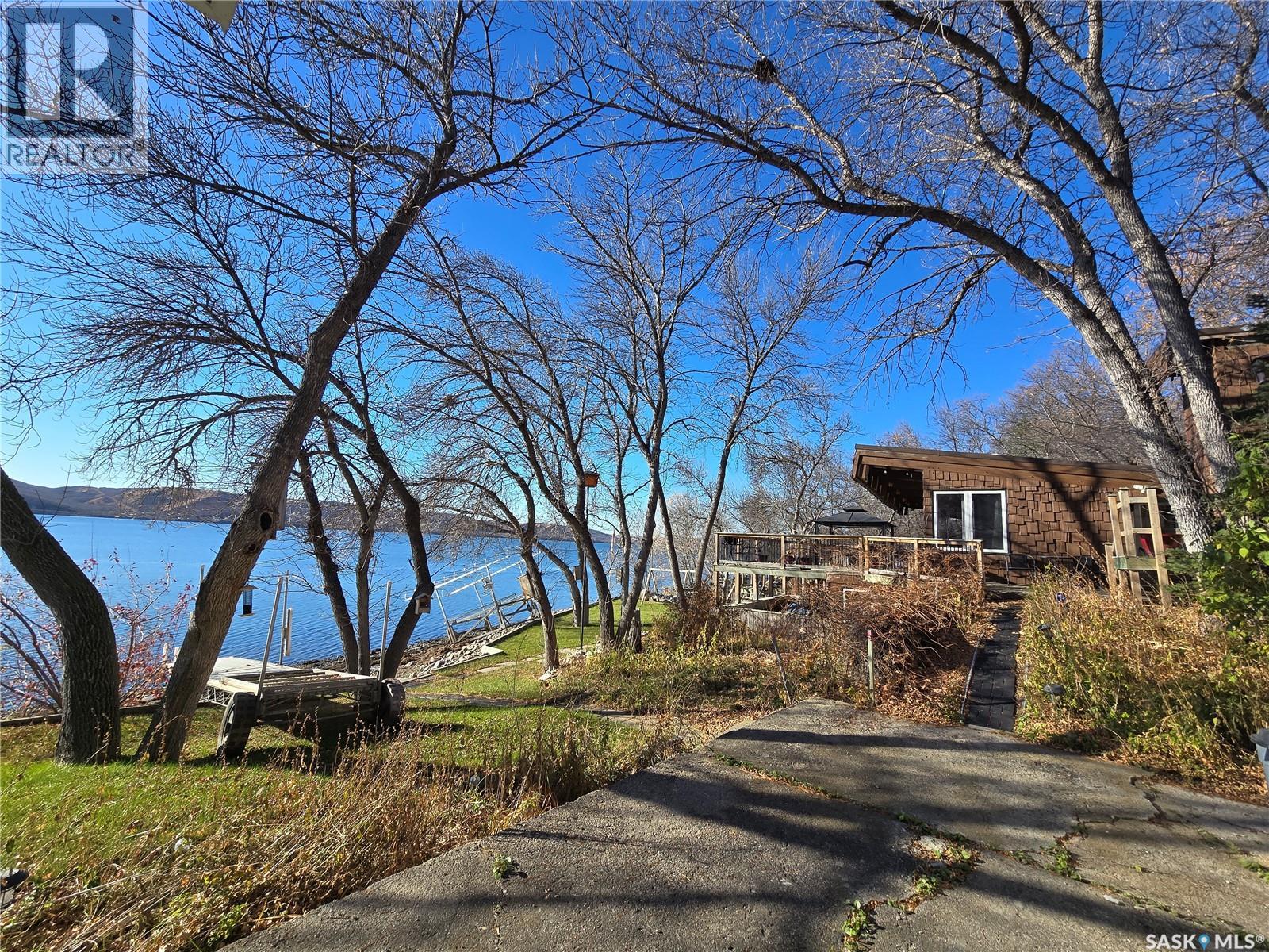 208-210 Criddle AVENUE, Crooked Lake — photo 13