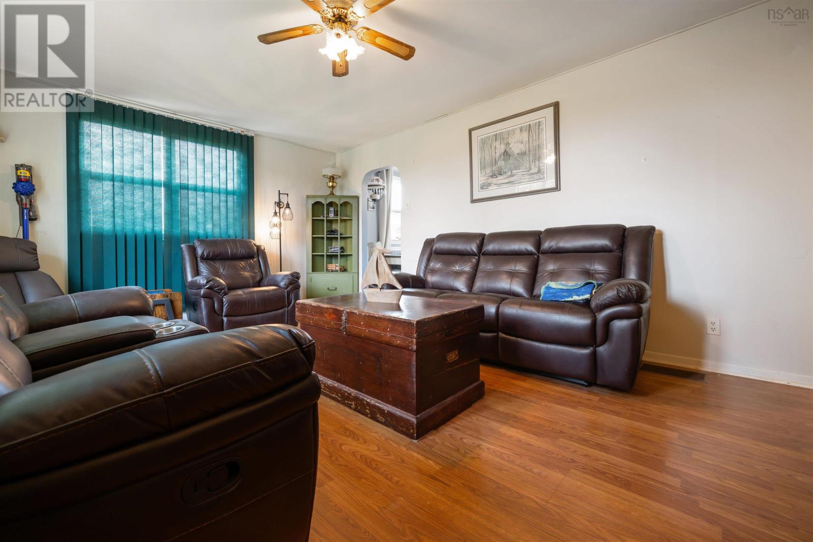 14069 Highway 215 - 9