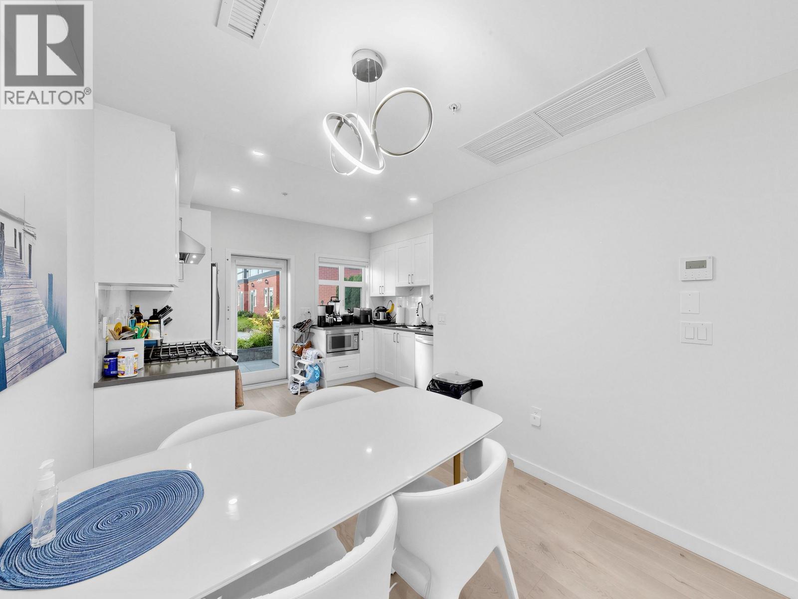 4 6988 Griffiths Avenue, Burnaby — photo 12
