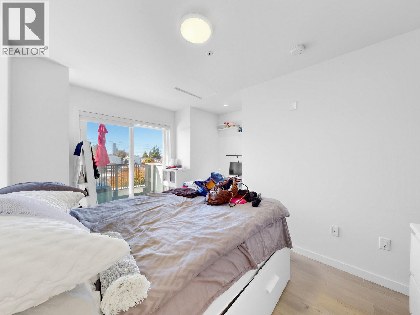 4 6988 Griffiths Avenue, Burnaby — photo 28
